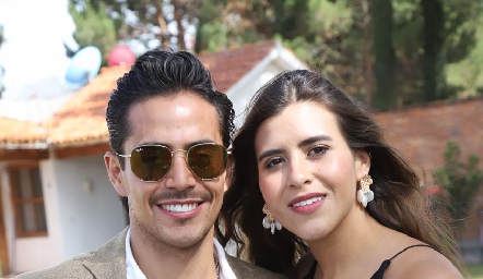  Manuel Mercado y Karla Buendía.