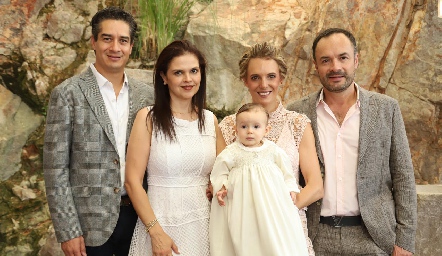  César Ramos, Cecilia Ponce, Emma, Priscila González y Eduardo Ramos.