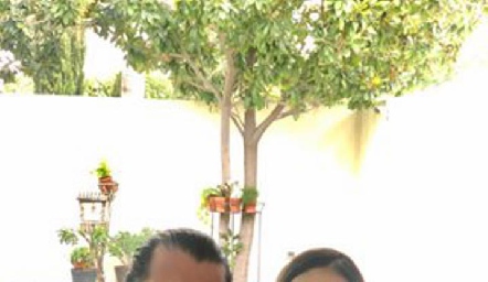  Mariana Tobías con su esposo Santiago Meade.