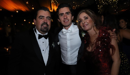  Javier, Guillermo Gómez y Patricia Gaviño.