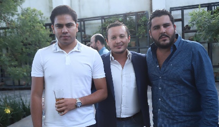 Alejandro Sandoval, Iván Gallegos y Toro Gómez.