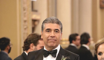  Rafael Tobías Gómez, papá del novio.