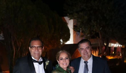  José Lorca, Laura Álvarez de Lorca y Nicolás Mina.