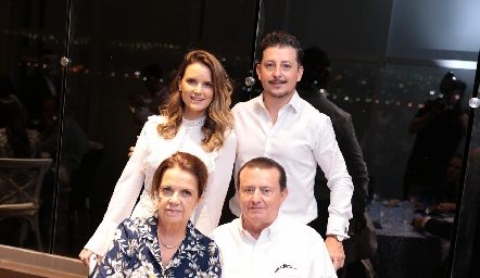  Paola Celis, Horacio Lizaola, Chayo y Juan Celis.