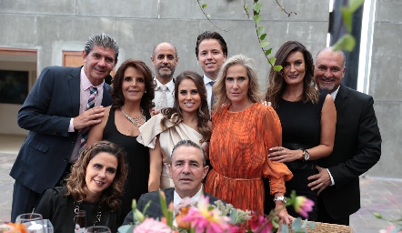  Héctor Obregón, Lucila Hernández, David García, Nuria Alcalde, Pablo Herrera, Claudia Quiroz, Lorena Hernández, Juan Gárate, Rocío Gallegos y Gerardo Valle.