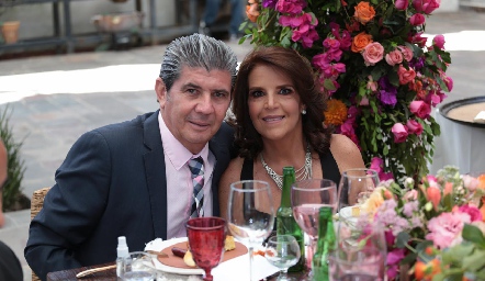  Héctor Obregón y Lucila Hernández.