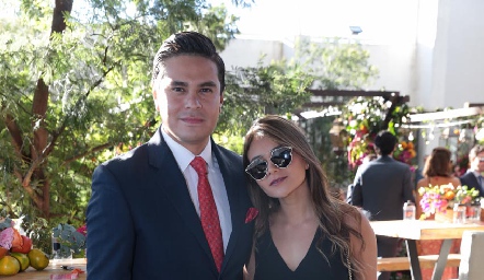  Edgardo Longoria y Lorena Navarrete.