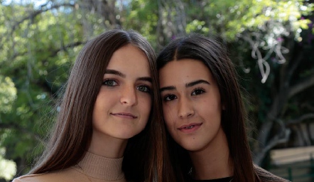  Camila y Sigrid.