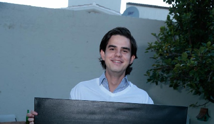  Gustavo Medina.