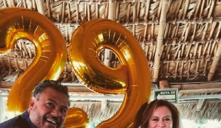  Cayote Meade, Barra Meade y Lupita Díaz de León.