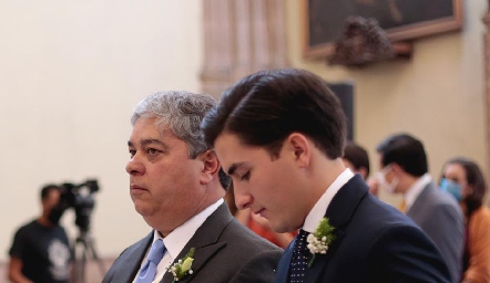 Gerardo Córdova con su hijo Julio.