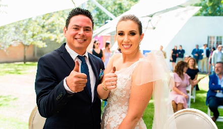  Esteban Meade y Patricia Dantuñano ya son esposos.