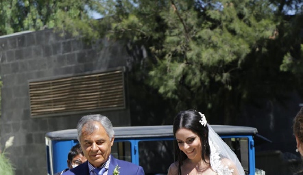 Javier Díaz de León con su hija Silvia.
