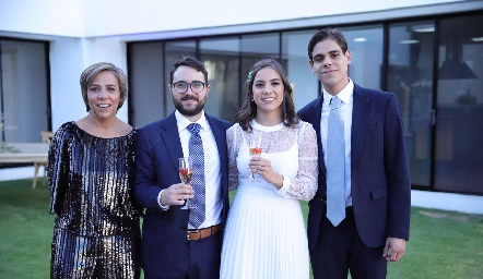  Marcela Serna, Salvador Foyo, Ximena y Joaquín Gómez Serna.
