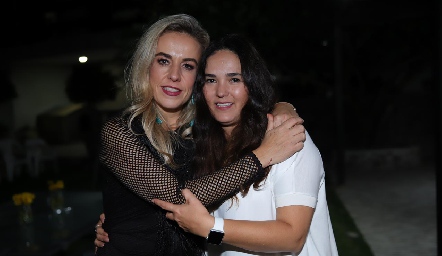 Mónica Torres y Ana Paula Valdés.