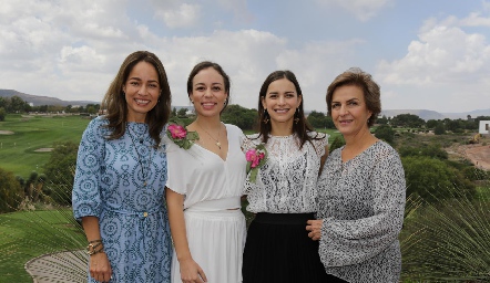 Ana Luisa Acosta, Fer Torres, Claudia Dibildox y Claudia González.