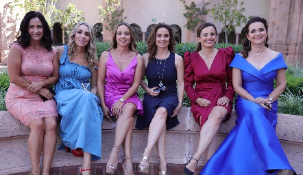  Verónica Conde, Roxana Serna, Marcela, Rocío, Verónica y Cristina Alcalde.