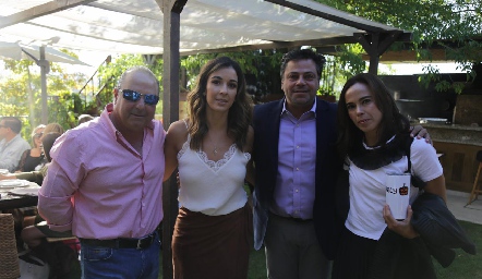 Che Hernández, Pilar Martínez, Fernando de los Santos y Cheli Sotomayor.