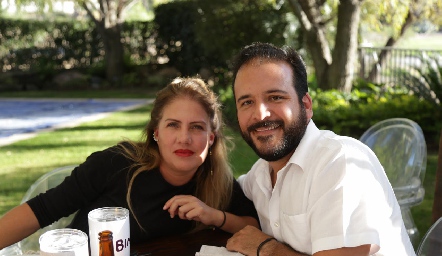 Georgina Anaya y Salvador Orozco.