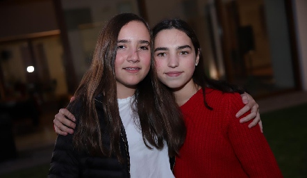  Cristina y Camila.