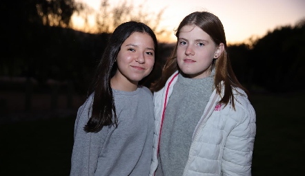  Ana Pau y Emilia.