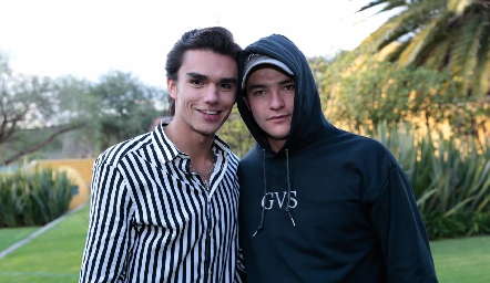  Jaime Ruiz y José Madrigal.