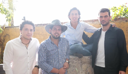  Humberto Sainz, Jaime Ascanio, Antonio y Mauricio Pérez.