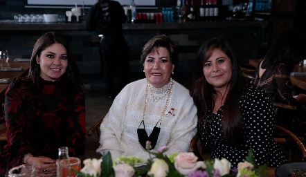  Clara Navarro, Herlinda Jasso y Mercedes Pérez.