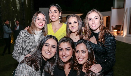  Paula Bárcena, Rocío Mendizábal, Ana Karen Navarro, Celina Gallegos, Marlú Estrada, Vera Castillo y Dany Monzón.