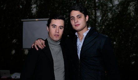  Daniel Estrada y Alan González.