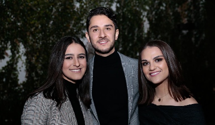  Marlú Estrada, Samuel Villarreal y Ana Karen Navarro.