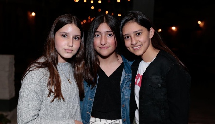  Vane, Isabella y María.