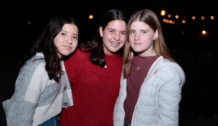  Ana Pau, Marijó y Emilia.