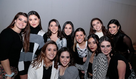  Yuyinas.