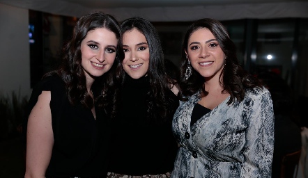  Fer Ruiz, Valeria Sustaita y Puchis.