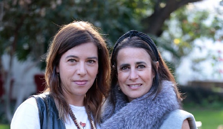  Daniela Calderón y Ana Paula Gutiérrez.