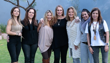  Sigrid Werge, Claudia Altamirano, Yolanda Puga, Meritchell Galarza, Marcela Benavente, Ana Paula Gutiérrez y Daniela Calderón.