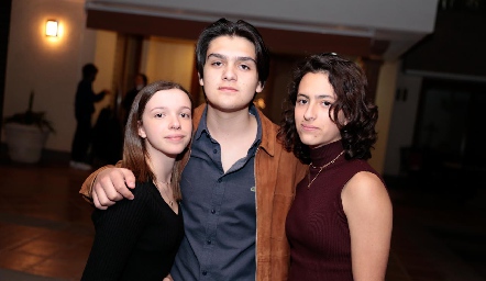  Ale, Mario y Dany.