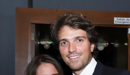  Daniela Villareal y Santiago Gaviño.