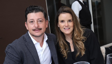  Horacio Lizaola y Paola Celis.