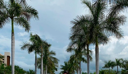  Poncho Anaya.