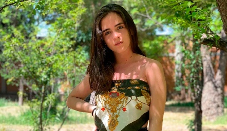  Federica Meade.