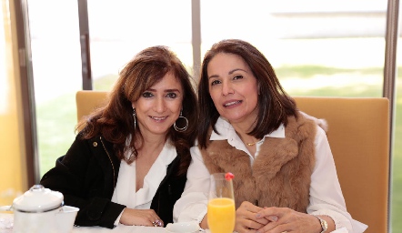  Martha Abud y Claudia Quintero.