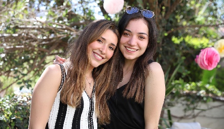  Nuria Minondo y Fer González.