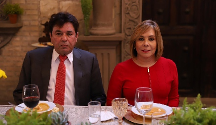  Librado Macías y María Guadalupe Domínguez.