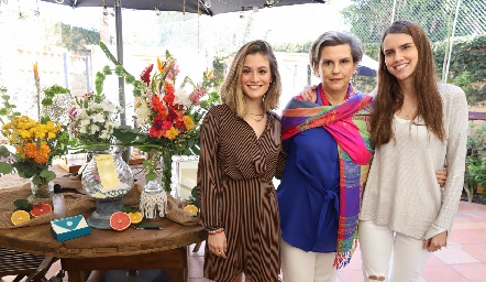  Sofía Medina, Gabriela Portillo y Ana Gaby González.