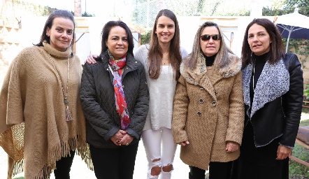  Mónica Portillo, Coco Leos, Ana Gaby González, Adriana González y Claudia Quintero.