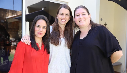  Rita Villalobos, Ana Gaby González y Amalia Rojas.