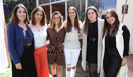  Andrea Lorca, Maru González, Sofía Medina, Ana Gaby González, Priscila Gordoa y Miriam González.