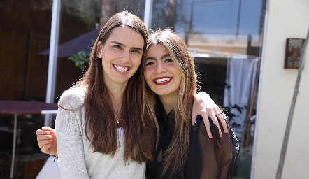  Ana Gaby González y Sofía Muñiz.